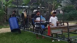 Latihan gamelan seni oklik