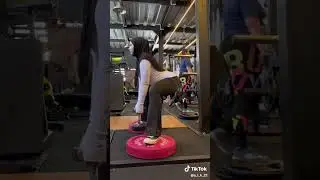 hijab ngegym besarin bokong