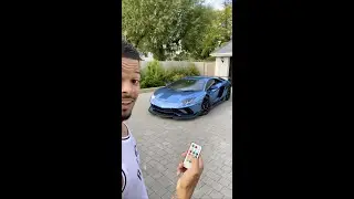 LAMBORGHINI THAT CHANGES COLOUR 🌈🤯 #Shorts