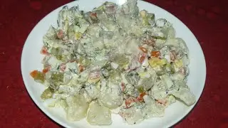Салат с цветной капустой. Очень вкусный и легкий в приготовлении.