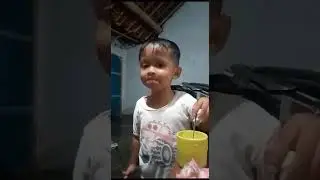 menirukan suara helikopter 🤣#cutebaby#shorts#menirukansuarahelikopter#viral#fyp