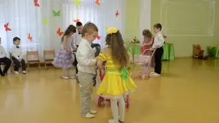Веселая сценка на утреннике 8 Марта в детском саду