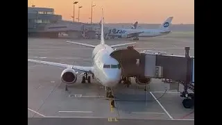 Внуково.  UTair Б737-800 VQ-BJF UT493 VKO-ROV.  Взлет.  Превышение 90км/ч.