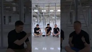 Решили встряхнуть ремонтную рутину и сыграть в «Кто из вас?» с нашими веселыми отцами @boan_baby 🤣