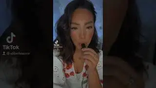 ASMR 😘 KISSES