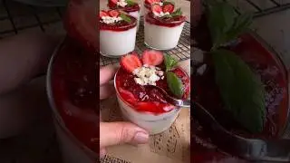 Çilek Soslu Muhallebi  #shortvideo #tarif #recipeshorts