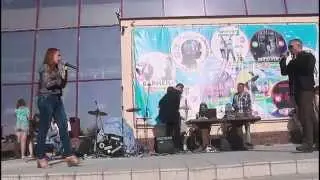 MC VIP и Елена Лебедь на фесте красок в Салавате