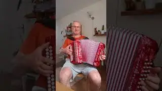 Čigonės akys mane vilioja. Armonika. Gypsy's eyes seduce me played on the garmonika.