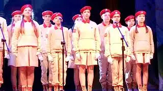 Учащиеся 7 - го б класса школы № 2 - Россия и я 12 апреля 2024 года Звёздный дождь