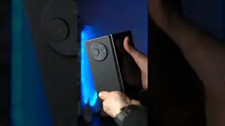 Tecno Phantom V Fold — распаковка за 30 секунд! 