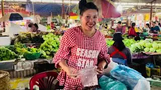 Market in Oudomxay Laos #travel #food #travelvlog