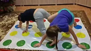 Играем в Твистер / Семен сошел с ума
