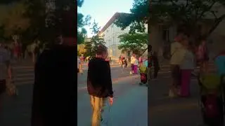 Геленджик, набережная.  Уличные музыканты