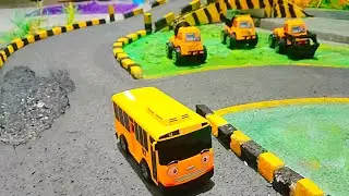 Detik-detik Bus Tayo Menabrak Dumtruck