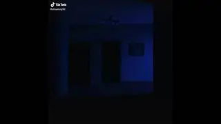 монстр за дверью