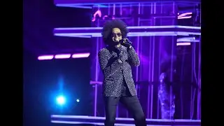 Maxwell Performs Michael Jackson's "The Lady In My Life" Tribute |Billboard Music Awards 2022 (:30)