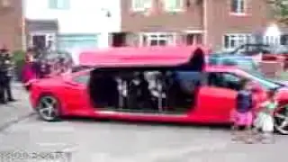 Ferrari limuzin spaces ru