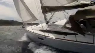 Sun Odyssey 349 video