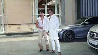 AKSHAY KUMAR & TIGER  SHROFF  AT THE IFTAR PARTY ORGANISED BY DIRECTOR ALI ABBAS ZAFAR | StarTube Tv