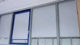 Sichtschutz schaltbare Folie: oder Multirollo bzw. schaltbares Glas auf Knopfdruck im Büro steuern