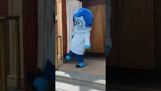 Sadness can’t use the Doorstop- FUNNY Disney Characters #disney #disneyparks #sadness
