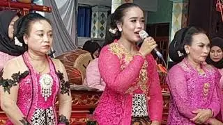 Spesial mbak Tari Gending kutut manggung buko Ladrang nyamleng uyon uyon Setyo Laras klasik gayeng