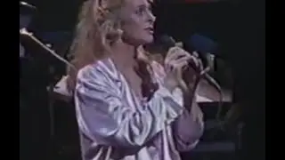 JUDY COLLINS - Send In The Clowns (Live w/ lyrics)