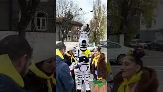 Din 13 ianuarie, ne vedem în cinematografele din toată țara! 