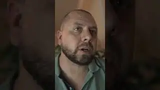 На последние деньги купил себе трюковой самокат. 