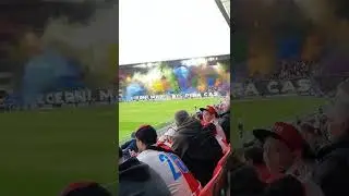 Faer- show 01.05.2022 SLAVIA- VIKTORIA.  Эпизод с остановкой матча. Фаны зажгли фаера на стадионе!!!
