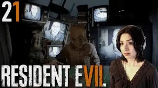 I SUCK AT BLACKJACK | Resident Evil 7 - 21