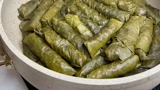 Омода кардани хурок бо барги ангур Турецкая долма из виноградный листьев