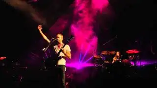 Kings Of Leon - Dancing On My Own (Robyn Cover - Live at Lollapalooza 2014)