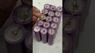 How To Make A 12 Volt Lithium Ion Battery #shorts #bosehacker