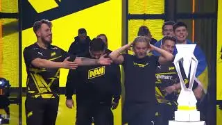 NAVI lifting the COPENHAGEN 2024 TROPHY | Copenhagen 2024