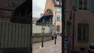 Старая синагога с пристройкой :) 