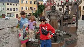 Де би не була,не забуду дім..