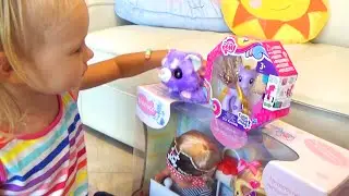 Alice buys toys at the baby store