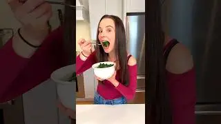The BEST way to cook spinach! 💚