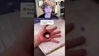 Scary Hand Illusion 😱😬