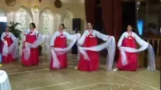 Корейский Танец с шарфами