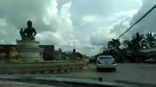 VIdeo PC រាបកុំព្យុទ័រមួយគ្រឿងមើល