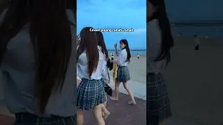 CEWEK JEPANG SUKA PAKAI ROK MINI 