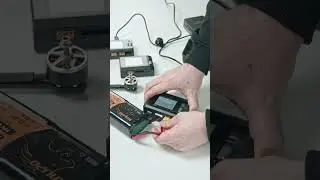 Як заряджати батареї для FPV дронів? Зарядні станції від ToolKitRC