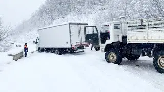 Первый снег парализовал в Приморский край Эвакуация людей Коллапс на дорогах
