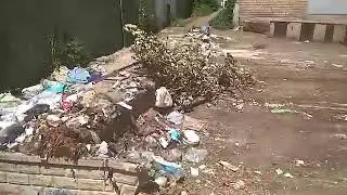 Мусорная пощадка рядом с Металлургическим райсрветом Кривого Рога