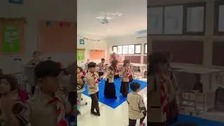 MAMI GANTIIN DISTA DI SEKOLAH😱😱KOK BISA TAKUT 