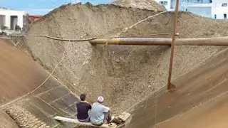 Barge unloads 3300 tons of soil for planting trees - Vlog of work on barge