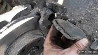 когда и как менять тормозные калодки