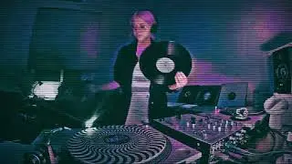 Kørzh techno vinyl set para Culto +  Vj Morbid